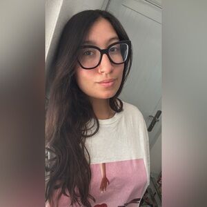 Meet your Posher, Kayla